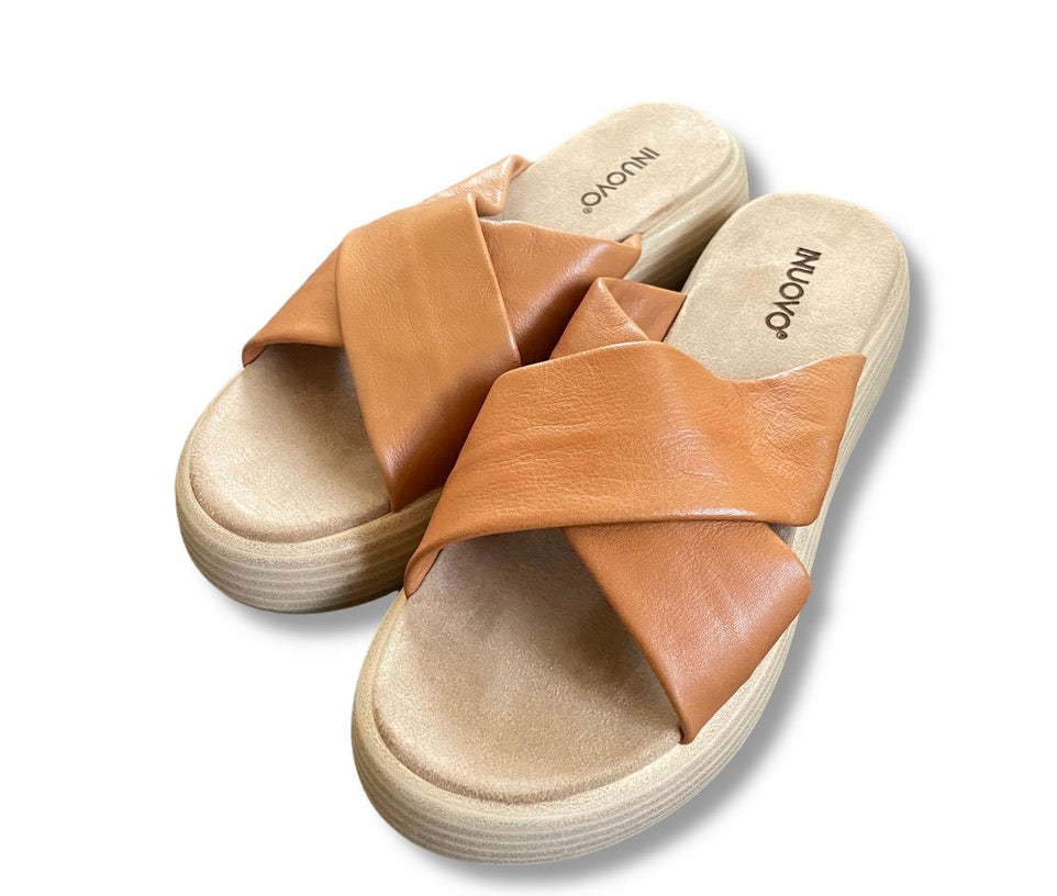 Iunovo Sandalen braun 38 Schlappen