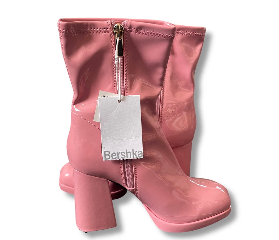 Bershka Stiefel mit Absatz rosa 34