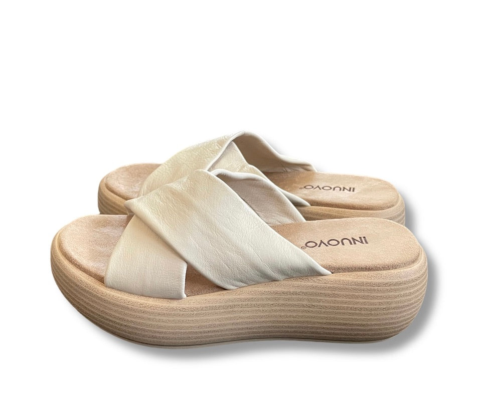 Inunovo Sandalen beige Schlappen Echtleder 38
