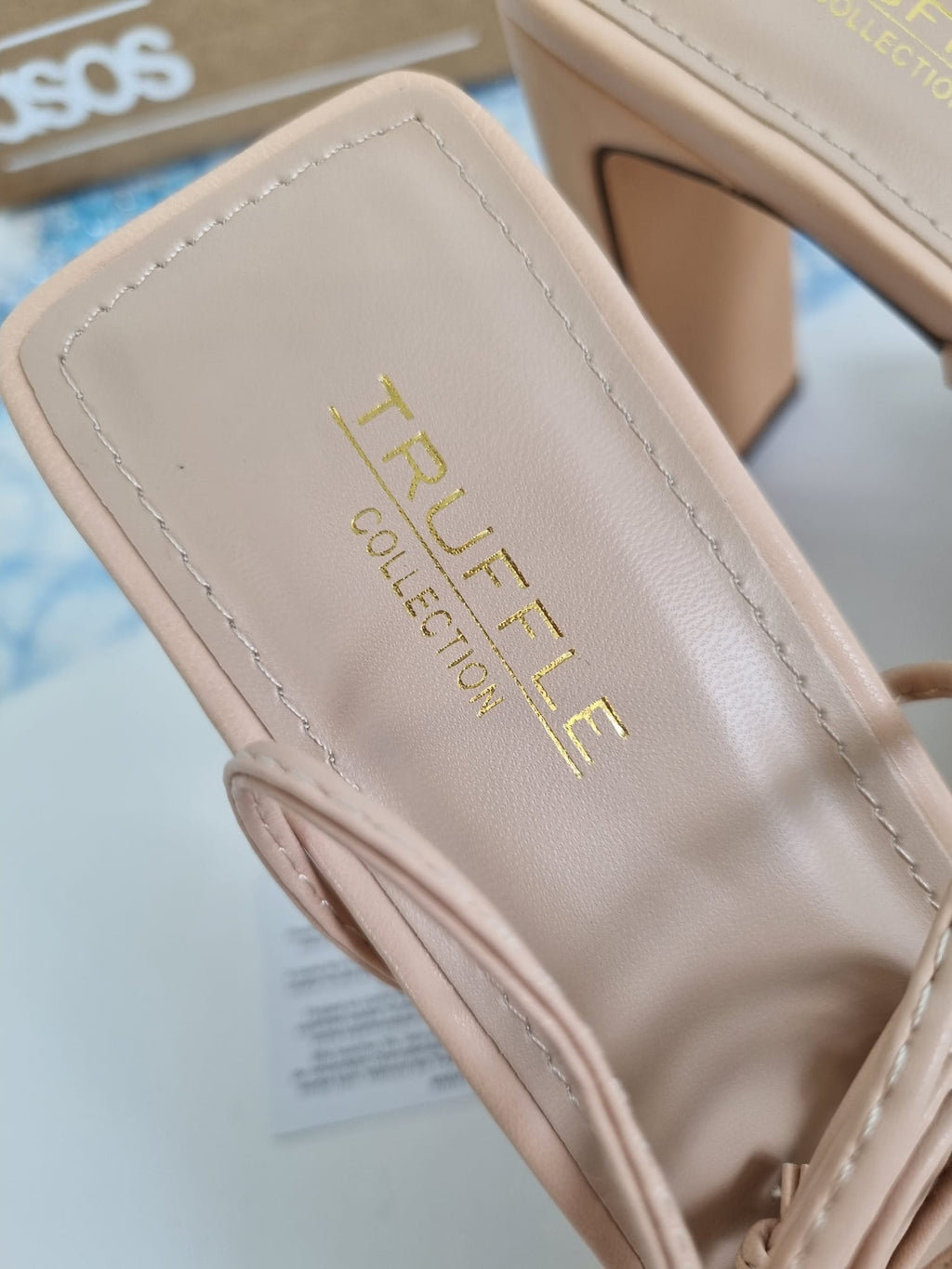 Asos High Heels mit Schnürung beige 41 Truffle Collection