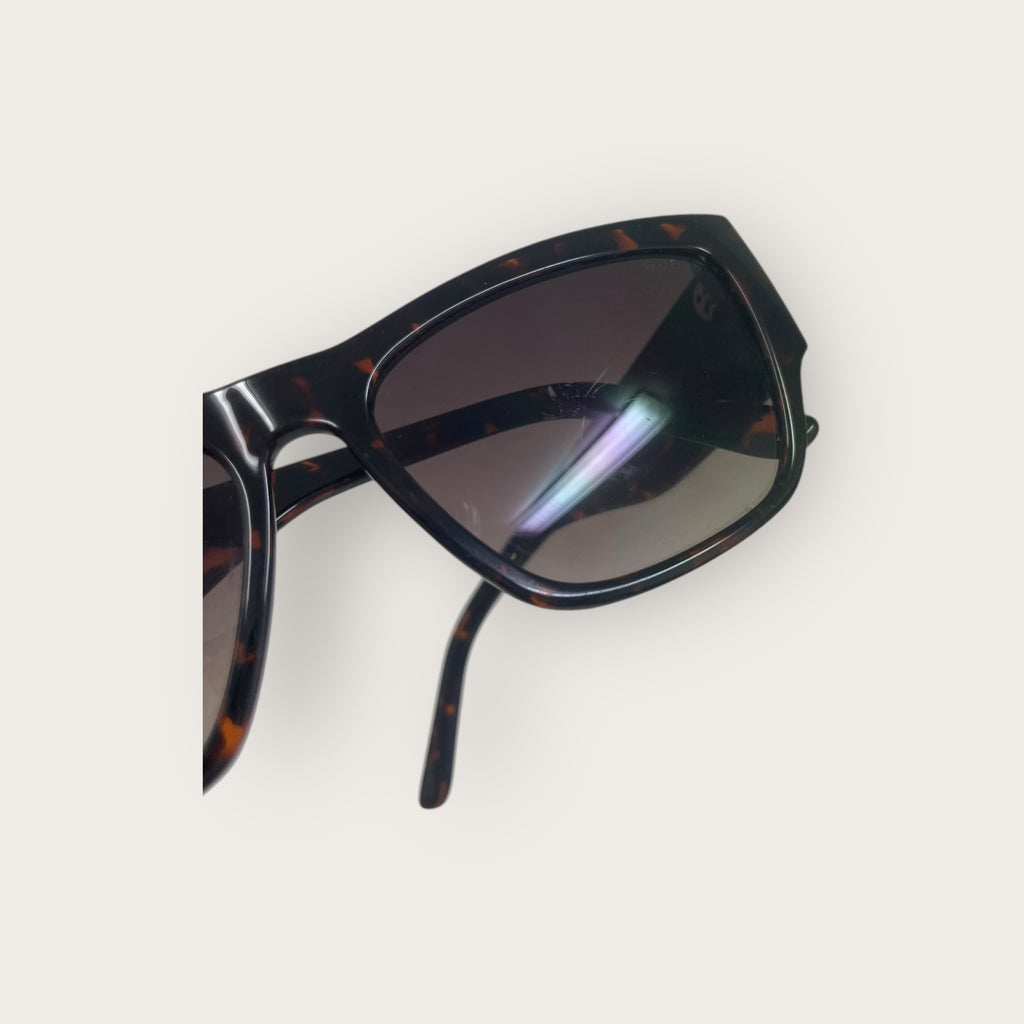 GUESS Sonnenbrille Leo