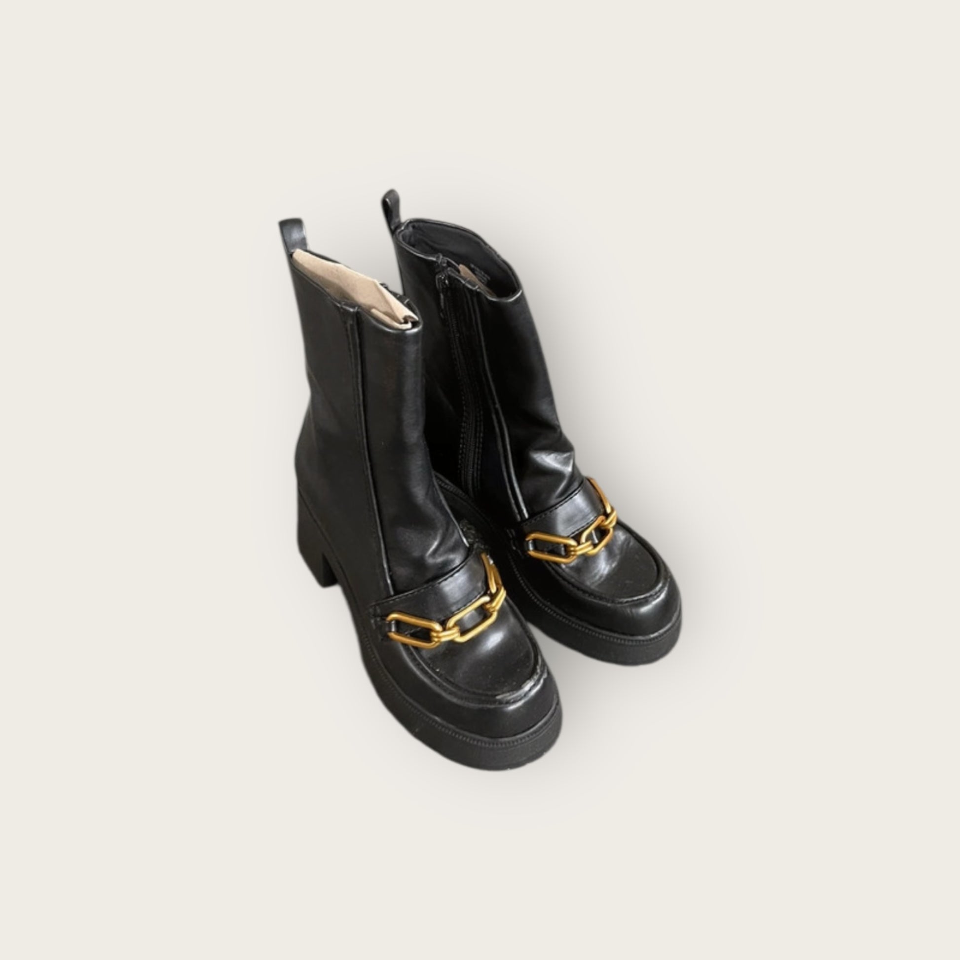 ASOS Stiefel mit goldener Kette 39