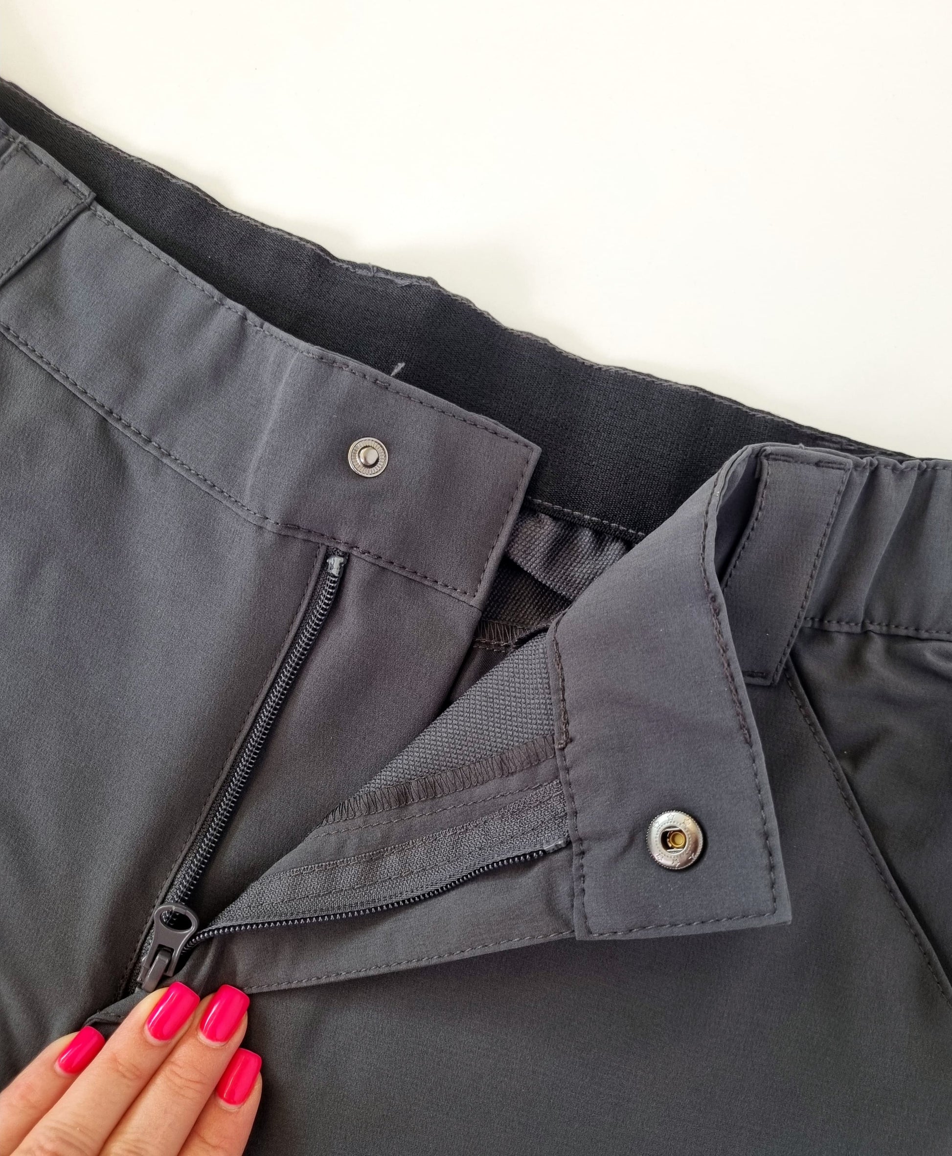 SCANDI NOMAD Wandershorts Grau