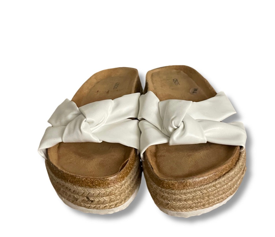 Asos Design Sandalen weiß 40