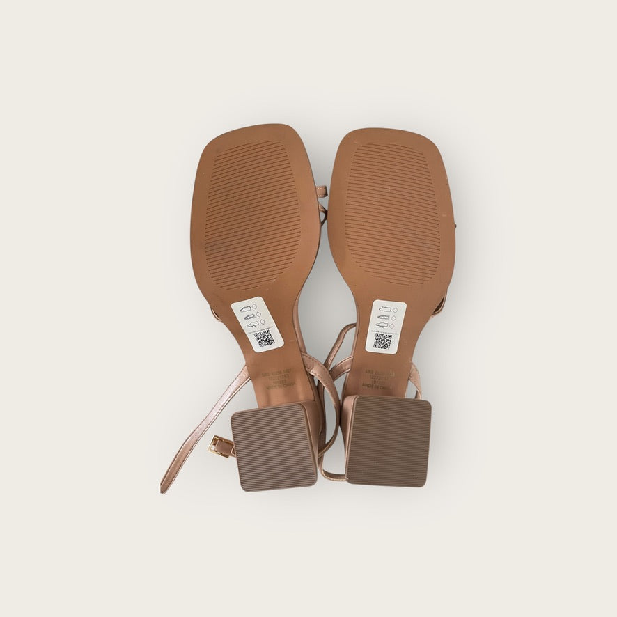 ASOS Sandalen Braun 38