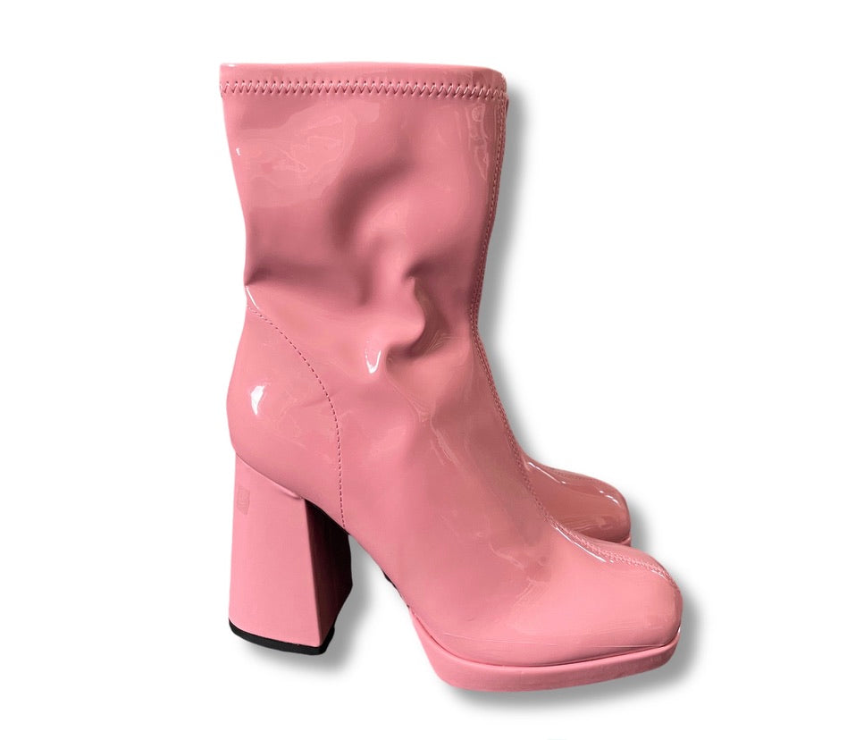 Bershka Stiefel mit Absatz rosa 34