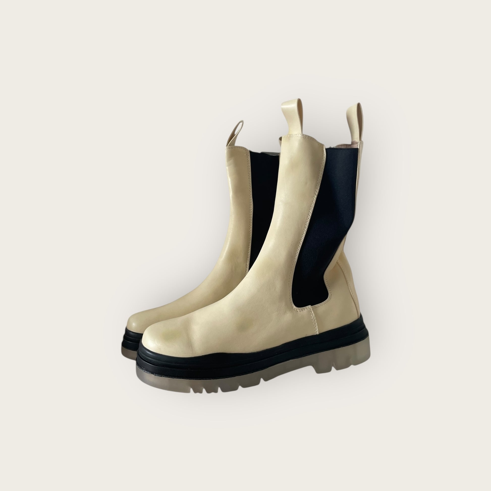 PUBLIC DESIRE Stiefel Beige 40