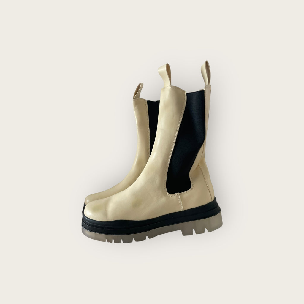 PUBLIC DESIRE Stiefel Beige 40