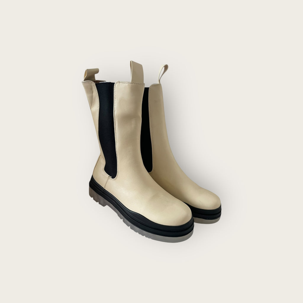 PUBLIC DESIRE Stiefel Beige 40