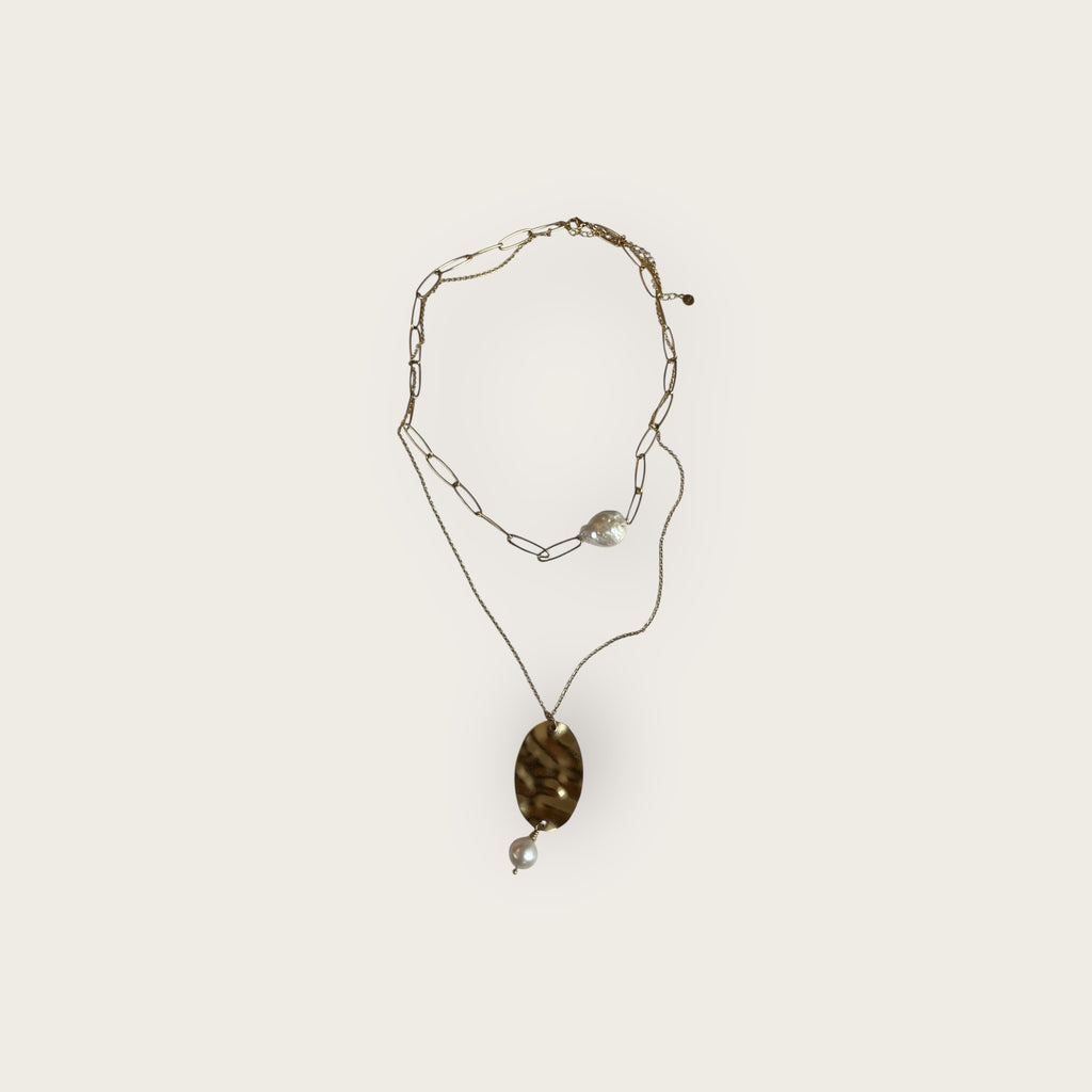 COLLECTION IRL Kette mit Perle & goldenem Anhänger